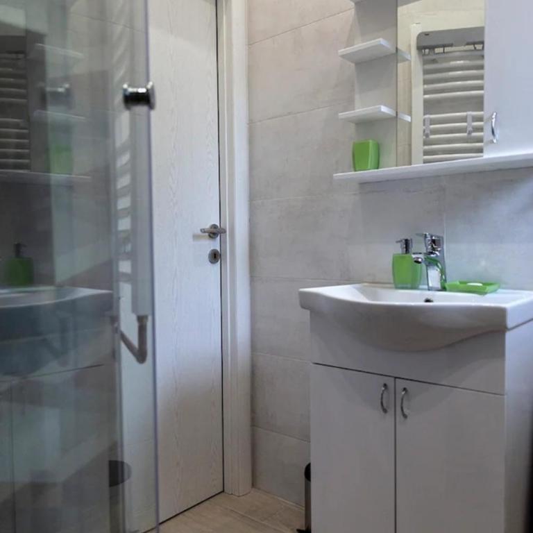 New Studio in the city center - One-Bedroom Apartment - 23
