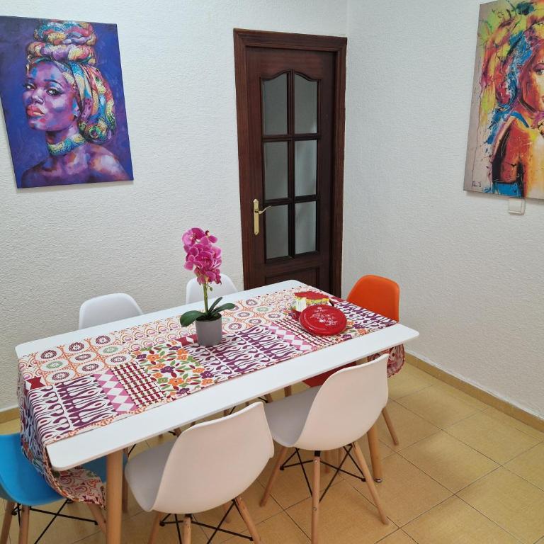 Precioso piso en Sevilla - Apartamento de 3 dormitorios - 1
