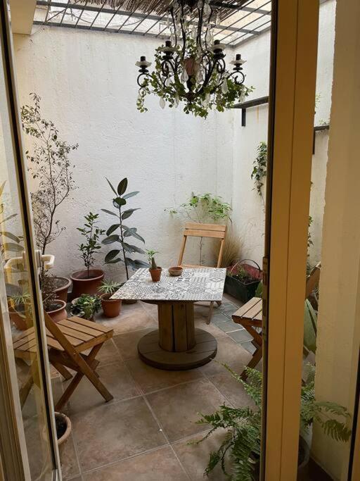 Hermoso departamento céntrico, con estacionamiento - Apartamento de 1 dormitorio - 2