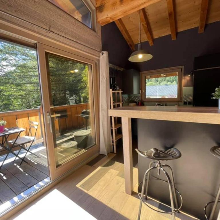 Chalet le petit Nicolas, jacuzzi, vue Mont Blanc - Chalet - 16