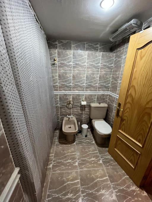 SIERRA NEVADA apartamento, ideal para grupos, aparcamiento en la puerta y con impresionantes vistas - Apartamento de 3 dormitorios - 22