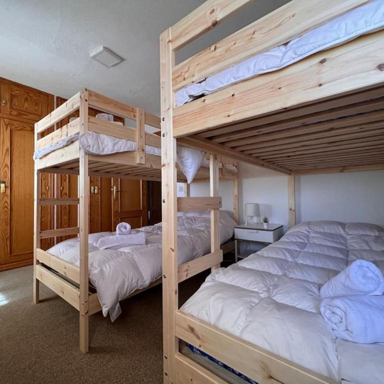 SIERRA NEVADA apartamento, ideal para grupos, aparcamiento en la puerta y con impresionantes vistas - Apartamento de 3 dormitorios - 8
