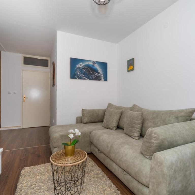 Aloha Apartman - One-Bedroom Apartment - 4