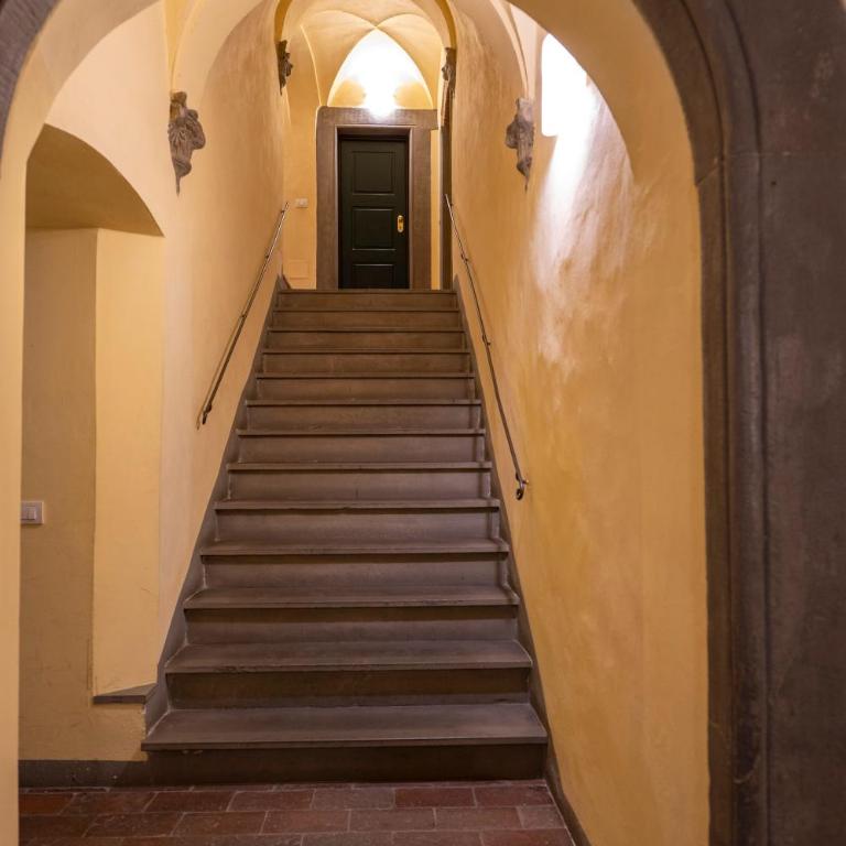 Historic Apartment Steps from Duomo & Uffizi - Appartamento con 1 Camera da Letto - 29