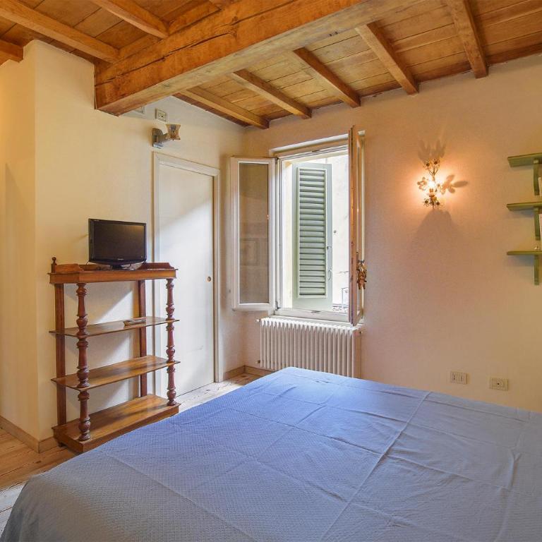 4 Bedroom Beautiful Apartment In Mantova - Appartamento con 4 Camere da Letto - 18