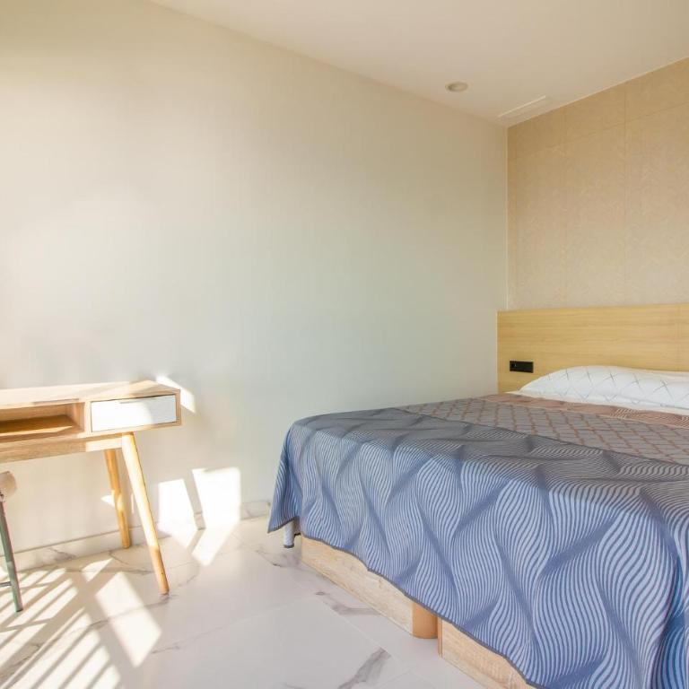 4 Bedroom Cozy Apartment In Santa Pola - Apartamento con 4 dormitorios - 15