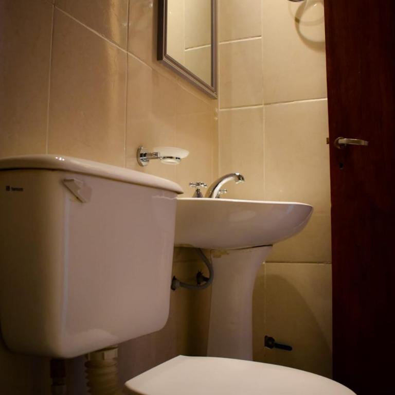 HOSPEDAJE LA CASONA DE CACHI - Habitación Doble con baño privado - 3