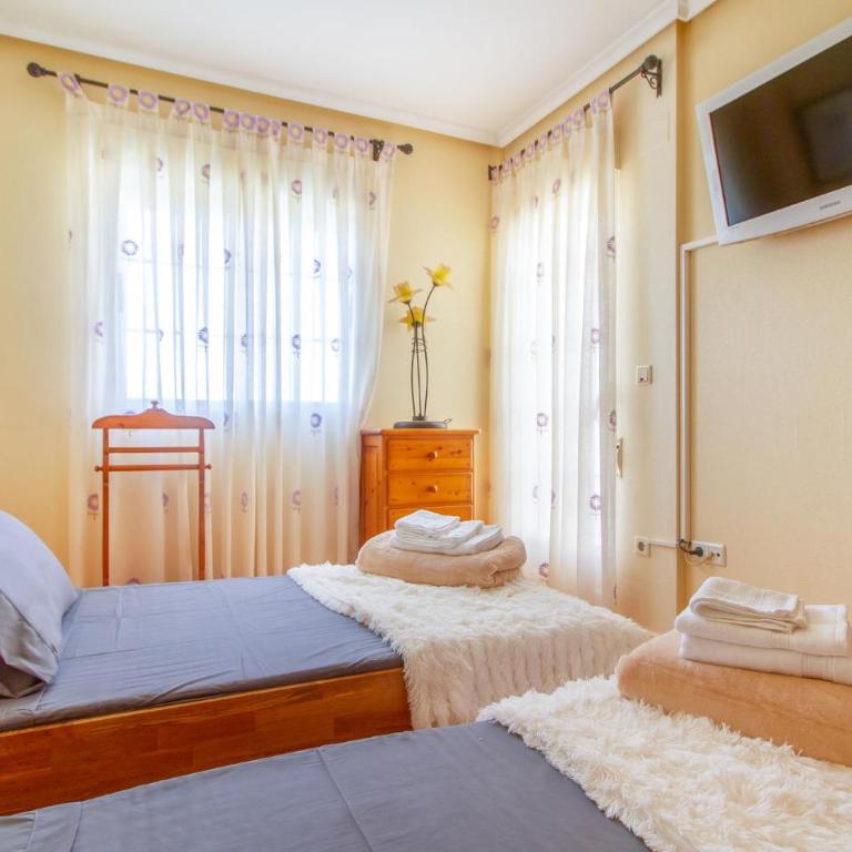 Lovely Home With Swimming Pool - Casa de vacaciones de 2 dormitorios - 20