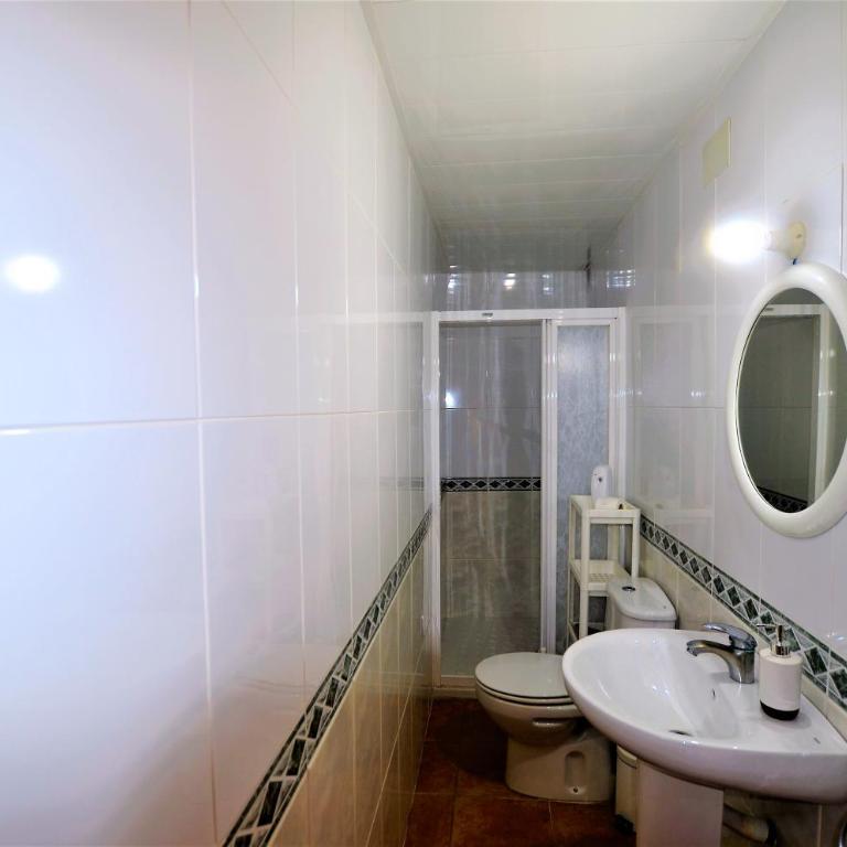 LUXURY HOUSE 8 PERSONS FRONT THE BEACH BLANES COSTA BRAVA - Villa - 24