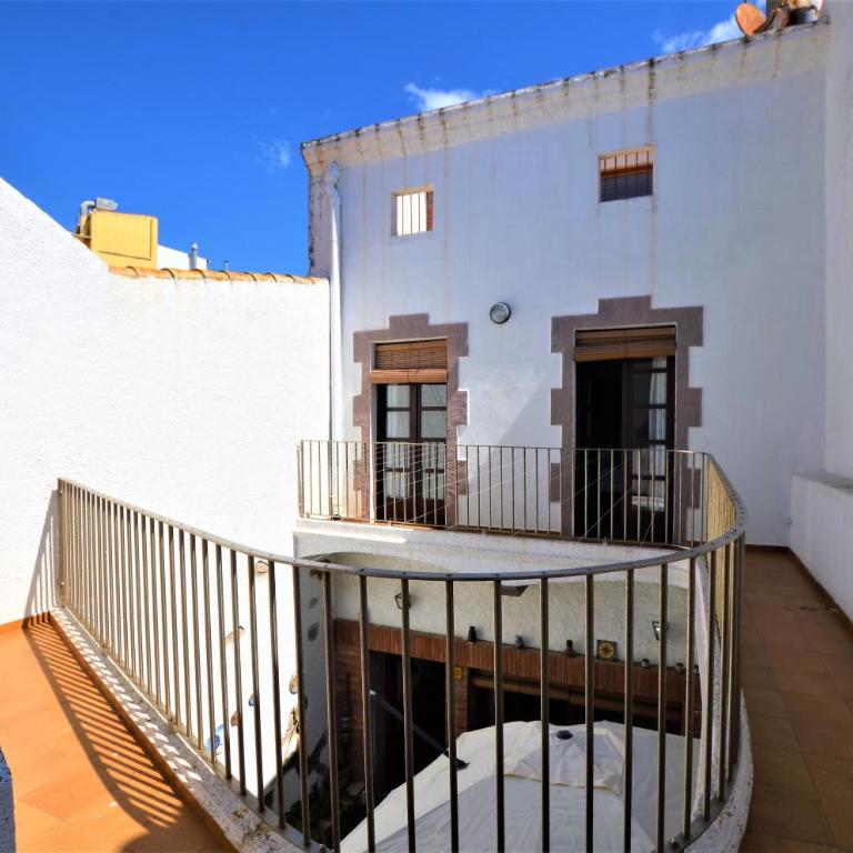 LUXURY HOUSE 8 PERSONS FRONT THE BEACH BLANES COSTA BRAVA - Villa - 9