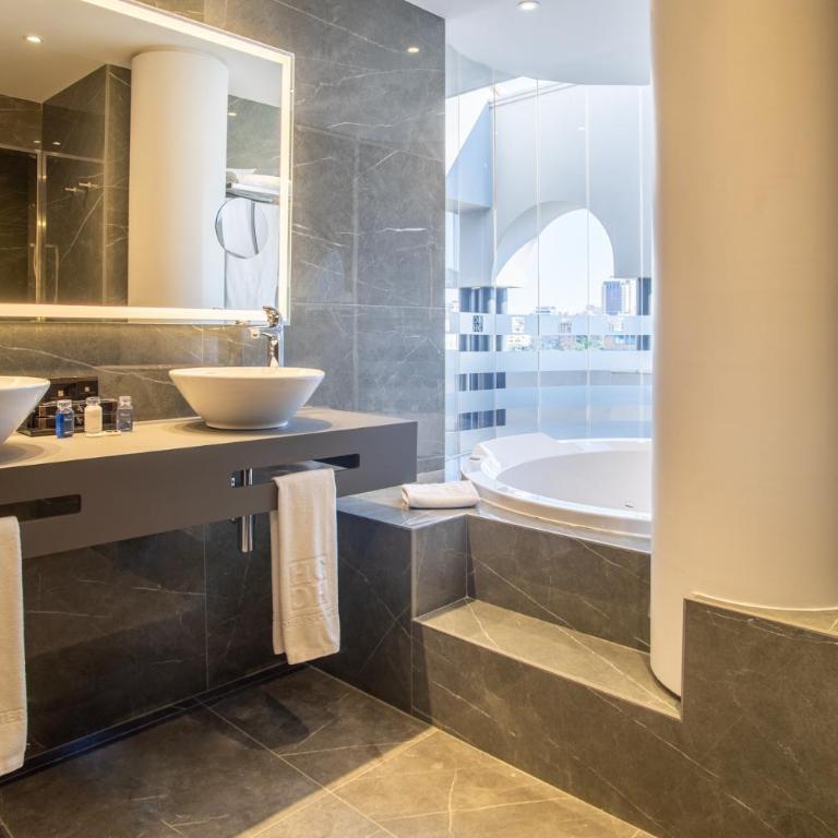 Hotel Granada Center - Junior Suite - 4