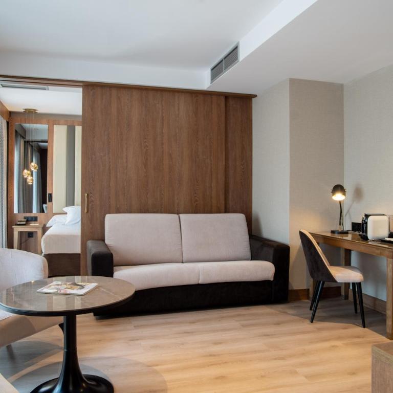 Hotel Granada Center - Junior Suite (2 Adults) - 4
