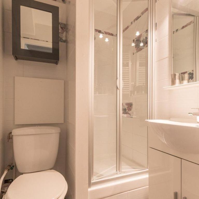 Studio confort 2 pers avec balcon et parking privé - Appartement 1 Chambre - 8