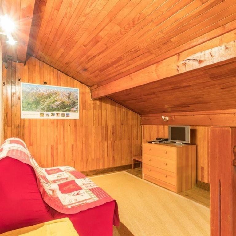 Chalet spacieux 8 pers. avec cheminée et TV à Serre-Chevalier, Chantemerle - Appartement 4 Chambres - 5