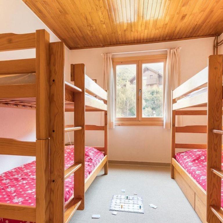Chalet spacieux 8 pers. avec cheminée et TV à Serre-Chevalier, Chantemerle - Appartement 4 Chambres - 9