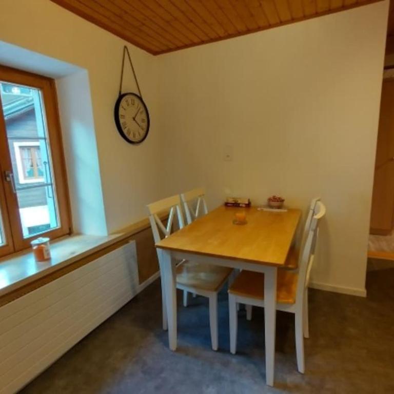 Centre Ville Appartement - Apartment mit 2 Schlafzimmern - 2