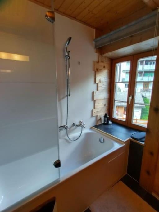 Centre Ville Appartement - Apartment mit 2 Schlafzimmern - 9