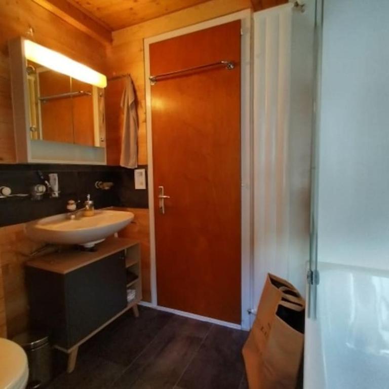 Centre Ville Appartement - Apartment mit 2 Schlafzimmern - 12