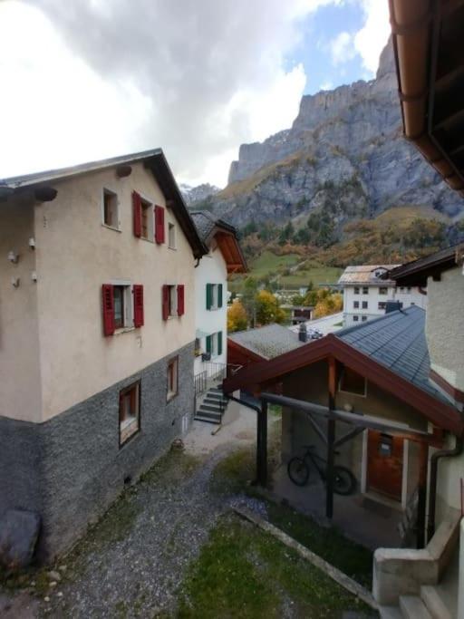 Centre Ville Appartement - Apartment mit 2 Schlafzimmern - 32