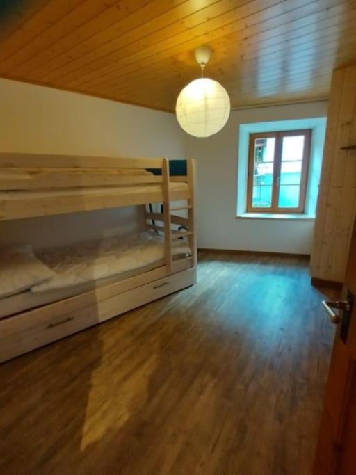 Centre Ville Appartement - Apartment mit 2 Schlafzimmern - 36