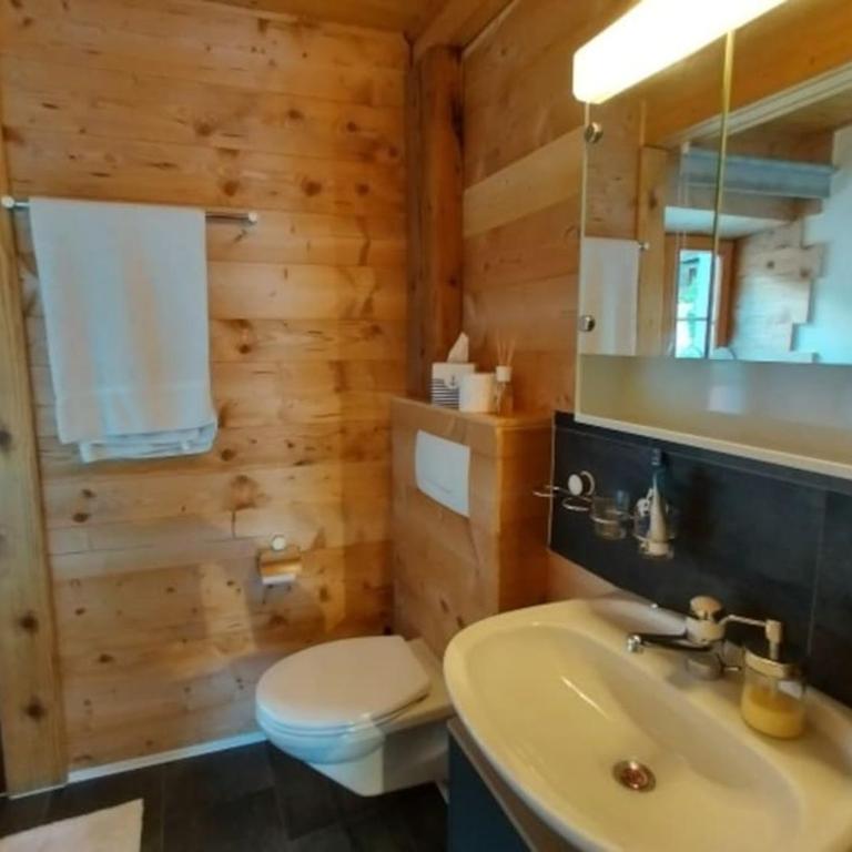 Centre Ville Appartement - Apartment mit 2 Schlafzimmern - 37