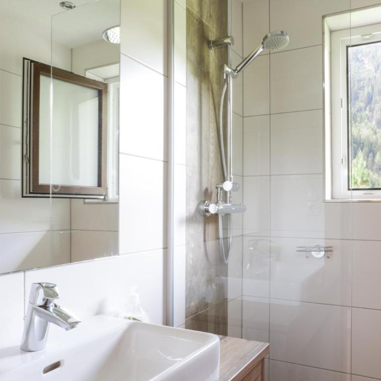 Ferienwohnungen Ötztal - Apartment mit 2 Schlafzimmern (4 Erwachsene) - 3