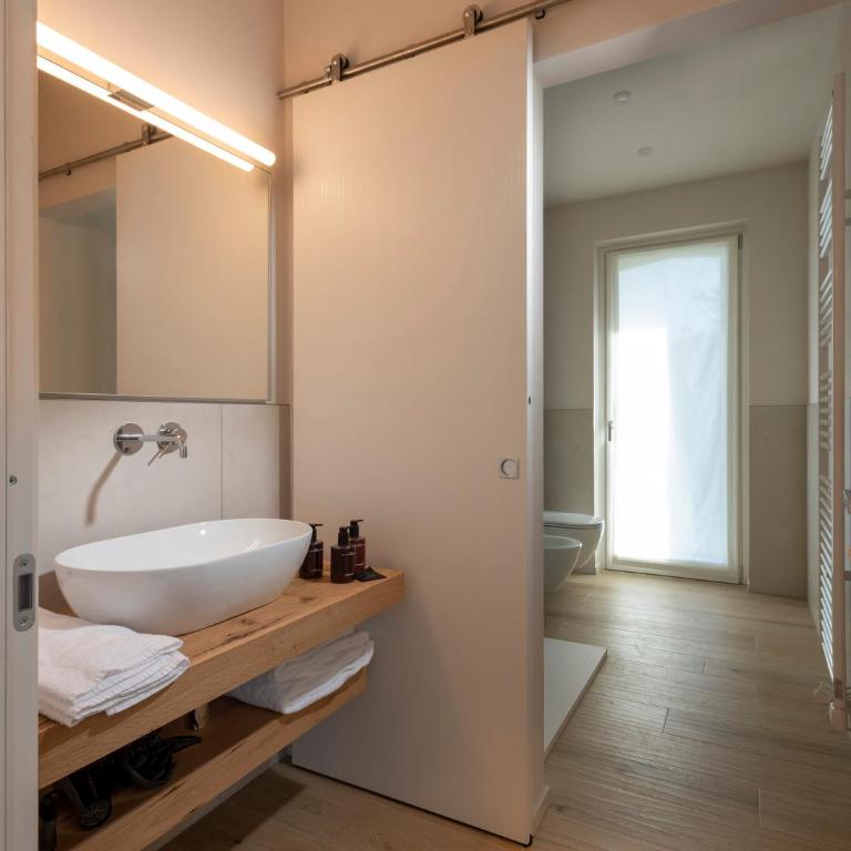 Borgo Roggeri - Country House nelle Langhe - Suite con Vista Giardino - 11