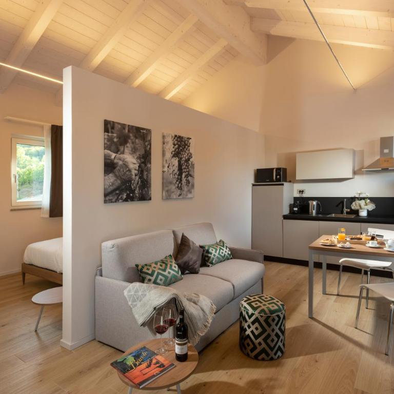 Borgo Roggeri - Country House nelle Langhe - Suite con Vista Giardino - 11