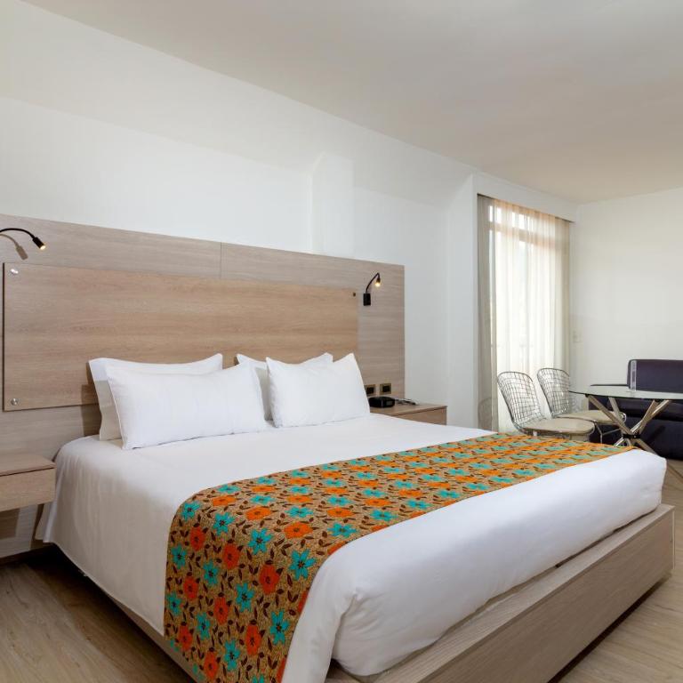 Hotel Rosales Plaza - Suite Junior - 17