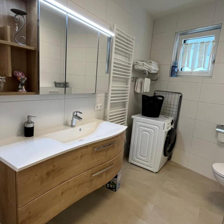 Ferienwohnung Karasek Deluxe - Apartment mit Seeblick - 28