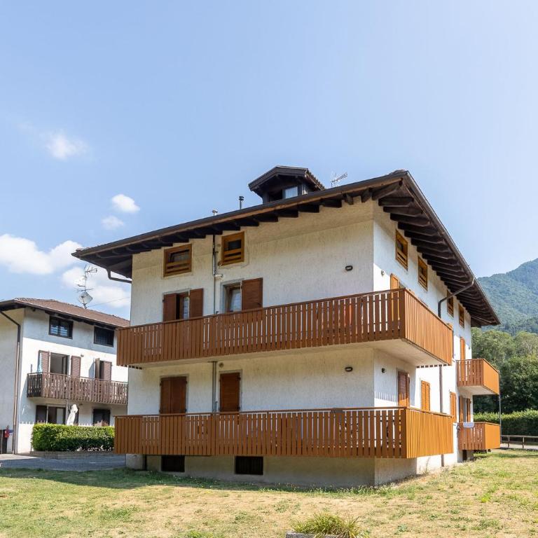 Casa Lori - Two-Bedroom Apartment with Balcony - 3