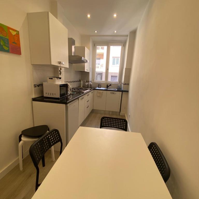 Colosseum Nearby & Metro Outside, Easy Rome Sightseeing - Appartamento con 2 Camere da Letto - 55