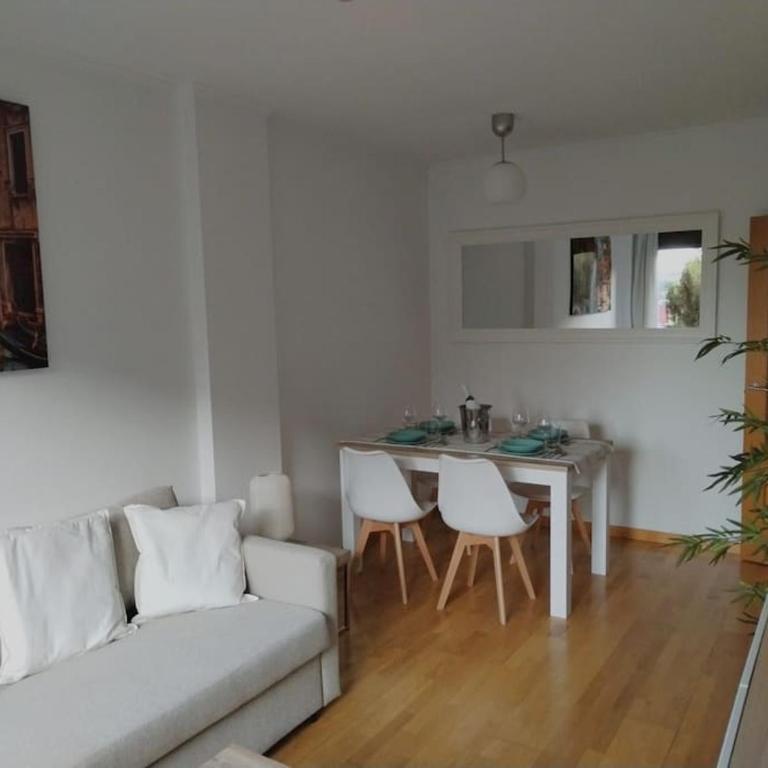 Apartamento amplio, luminoso y confortable CC - One-Bedroom Apartment - 25