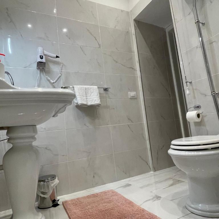 HOME SWEET HOME Storia di Napoli - Appartamento con 2 Camere da Letto - 40