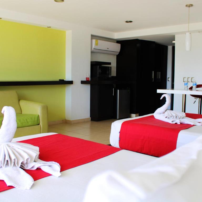 Ramada by Wyndham Acapulco Hotel & Suites - Habitación Doble con 2 camas dobles - No fumadores - 7