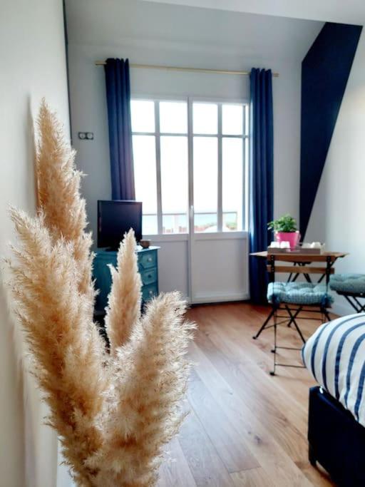 Vue sur Mer panoramique, accès direct plage - Three-Bedroom Villa - 28