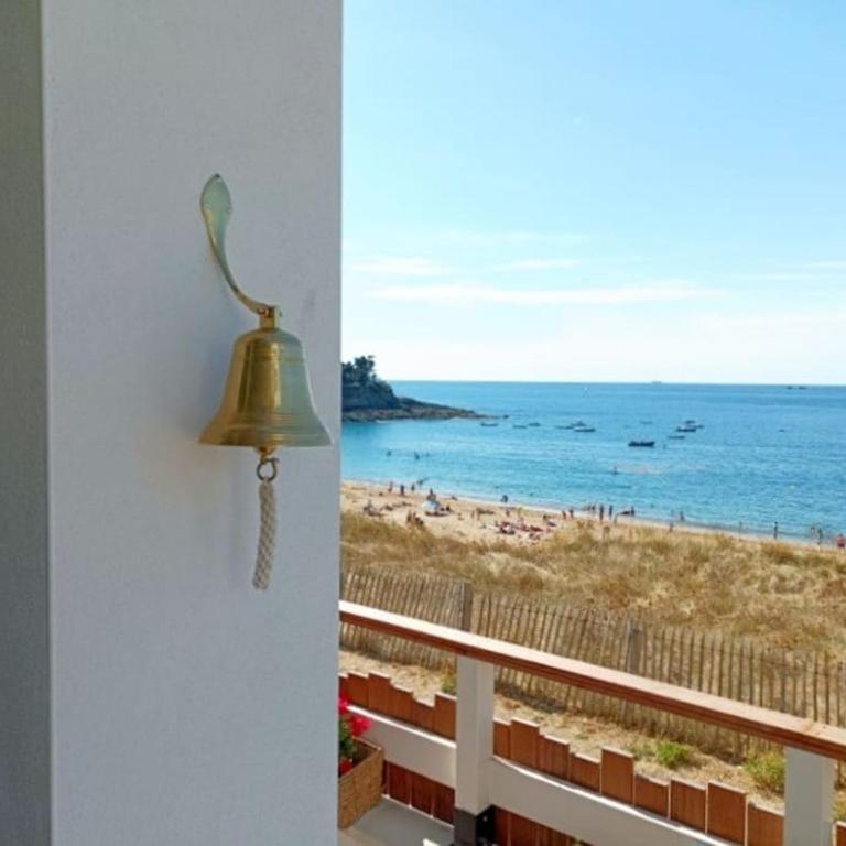 Vue sur Mer panoramique, accès direct plage - Three-Bedroom Villa - 46