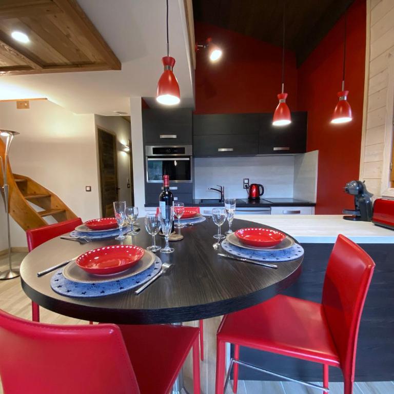 Bel duplex à Chamonix avec poêle à bois, WiFi, parking - FR-1-343-166 - Appartement - 3