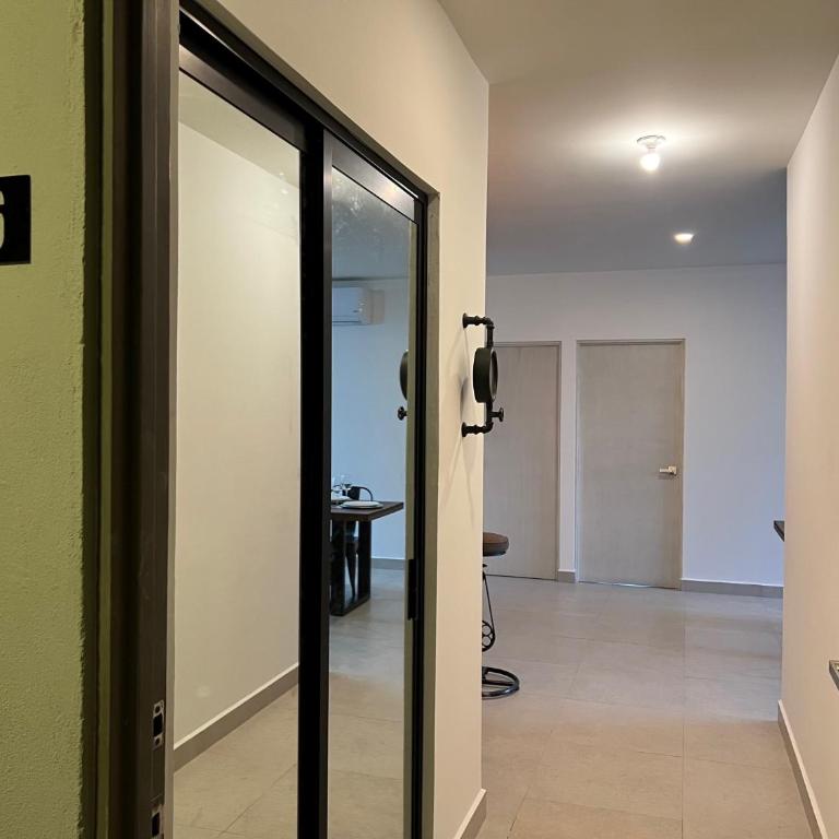 Industrial stylish 3-br. apartment & city views in front of Parque Fundidora & Arena Mty - Three-Bedroom Apartment - 20