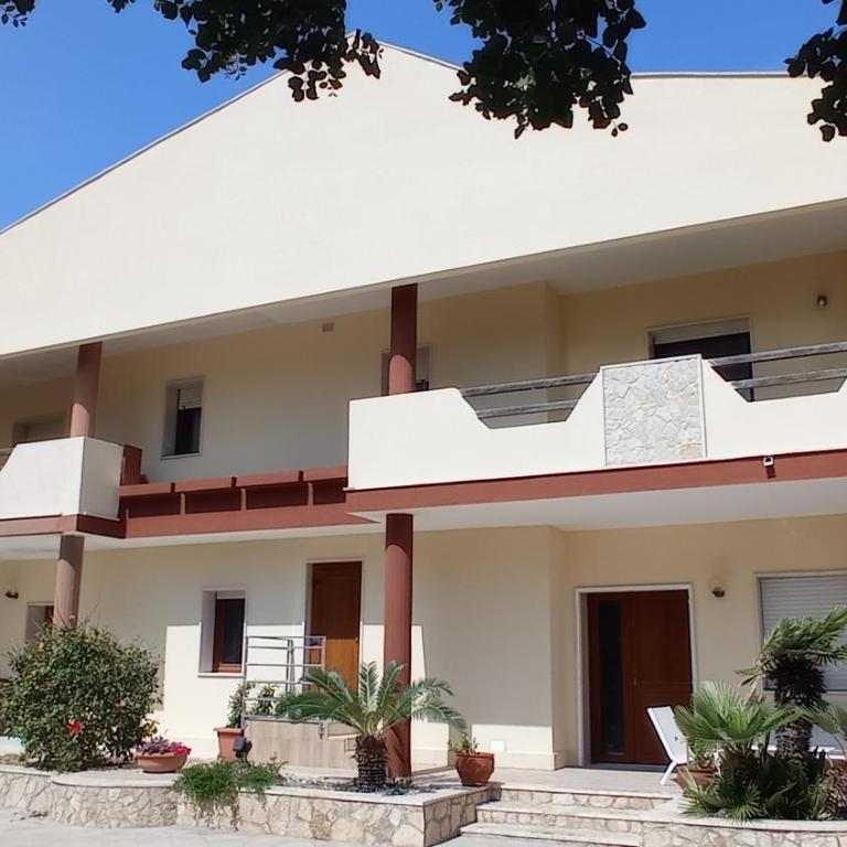 Villa Italia - Two-Bedroom Apartment - 24