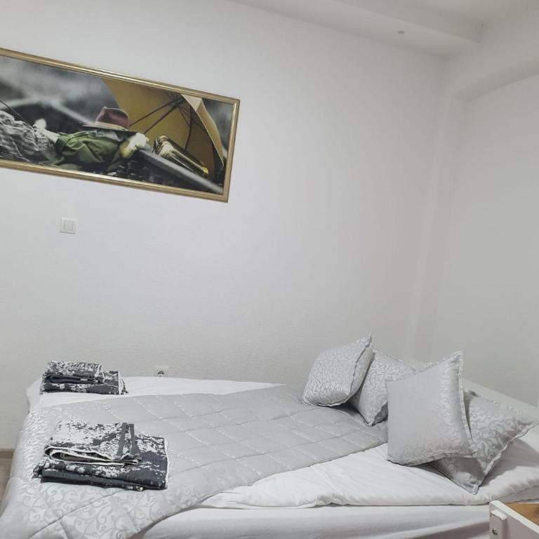 Carpe Diem Apartments - Family Room with Terrace - 7