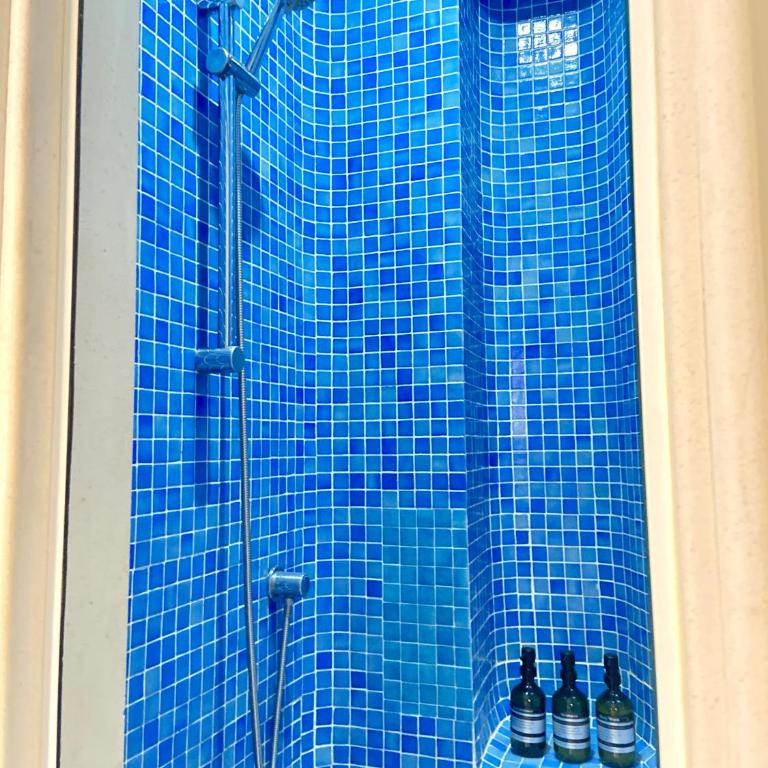 CASA PALACIO SXVIII CON PISCINA en centro histórico de SEVILLA - Villa - 59