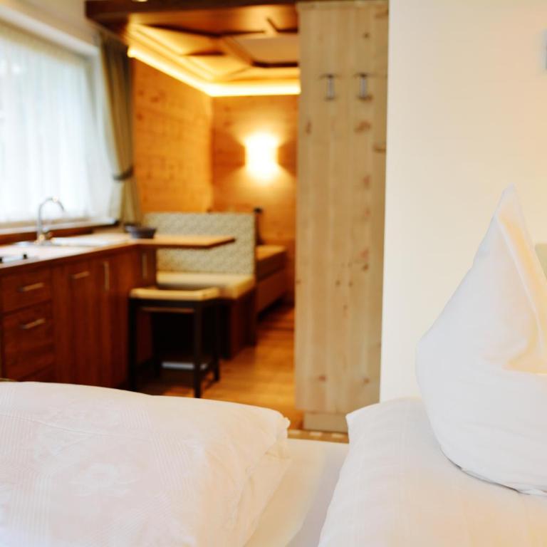 Chalet Elisabeth dolomites alpin & charme - Camera Matrimoniale con Balcone - 18