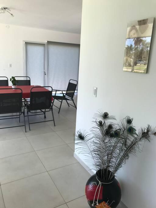 Casa frente al lago en barrio privado - Casa de 2 dormitorios - 29