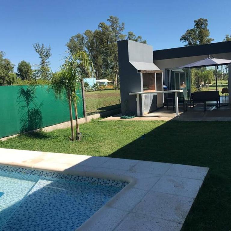 Casa frente al lago en barrio privado - Casa de 2 dormitorios - 39