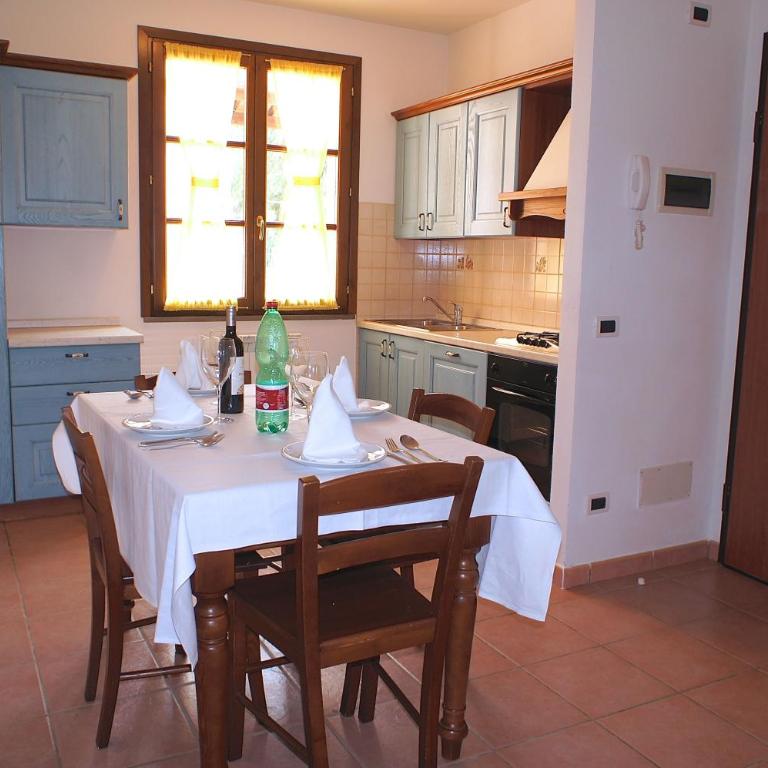 Appartamenti in Residence Villa Santa Maria - Appartamento con 2 Camere da Letto, Giardino e Vista Mare (5 Adulti) - 2
