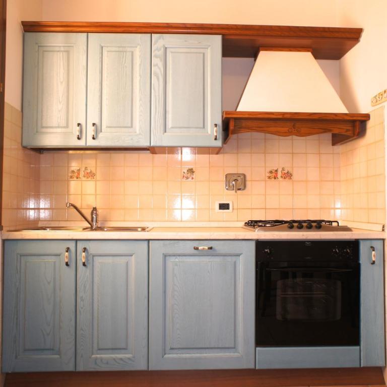 Appartamenti in Residence Villa Santa Maria - Appartamento con 2 Camere da Letto, Giardino e Vista Mare (5 Adulti) - 4