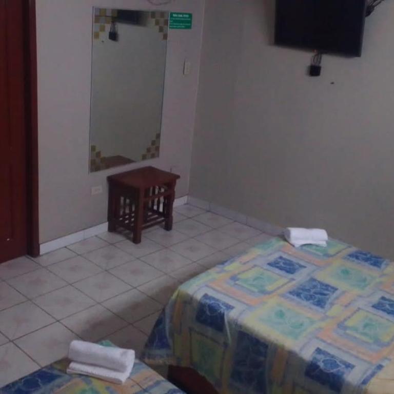 Hotel Queens - Habitación Doble Estándar - 2 camas - 3