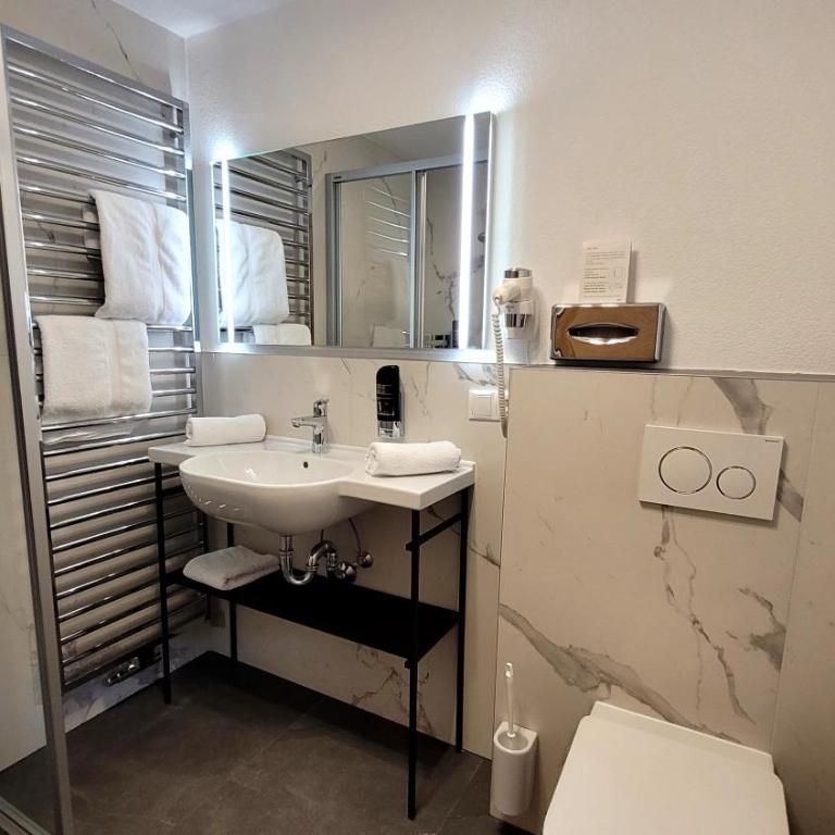 Hotel Garni Birkenhof - Economy Doppelzimmer mit Balkon – Nebengebäude - 2