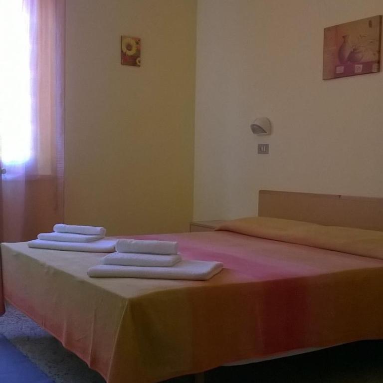 Hotel Carmen Viserba - Double or Twin Room with Bathroom - 14